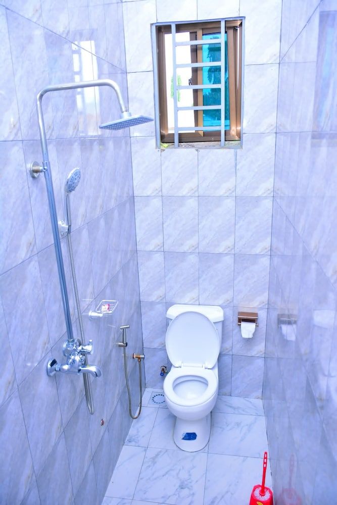 DOM PRECIOUS LODGE Deluxe Double Room 5