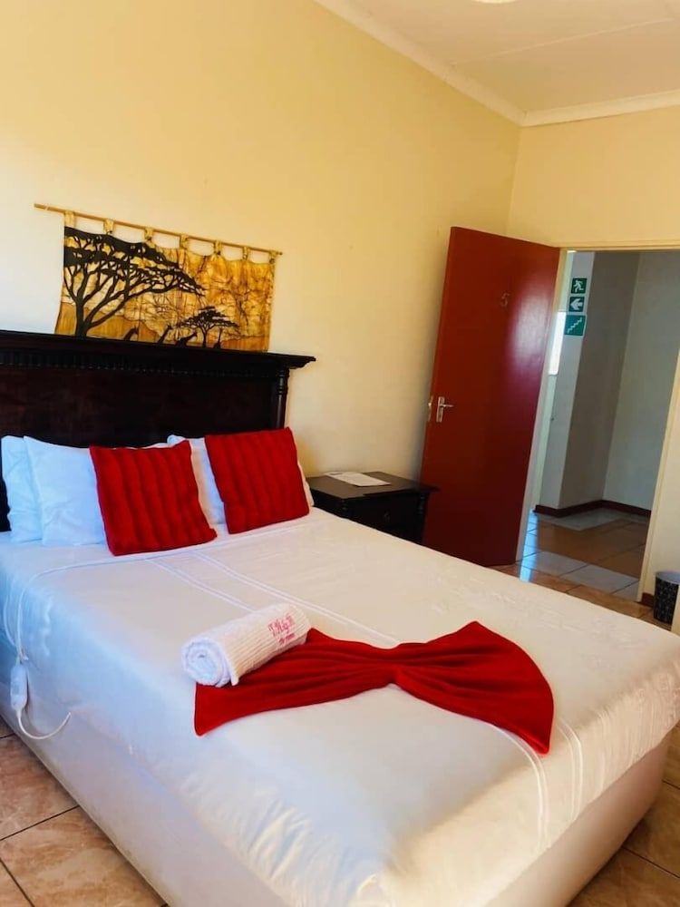 The Haven Guest house Mbabane Deluxe Double Room, City View