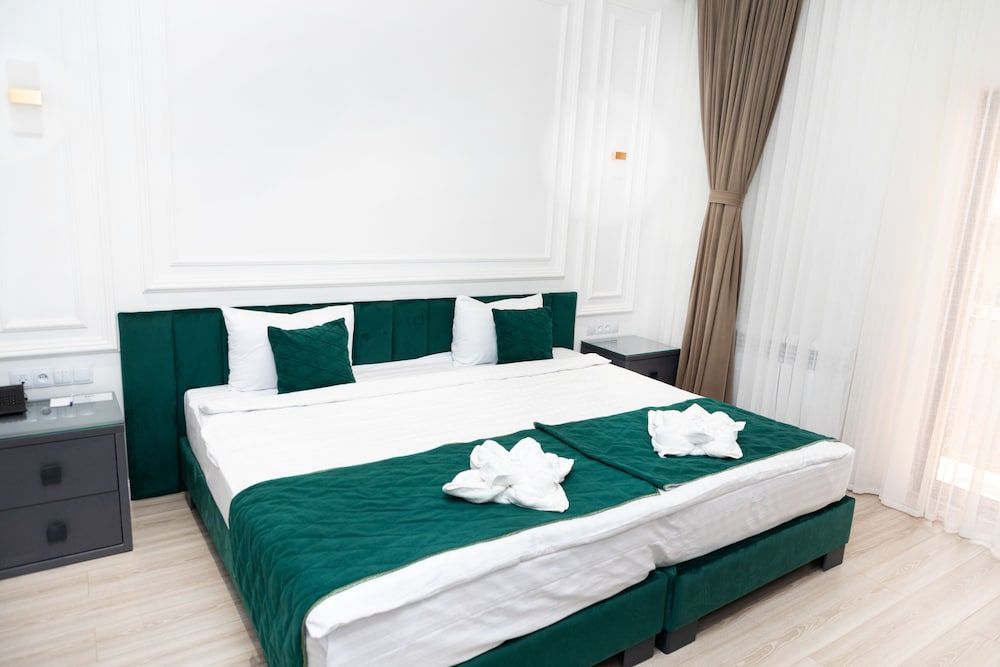 MAROKAND SPA HOTEL Standard Triple Room 4