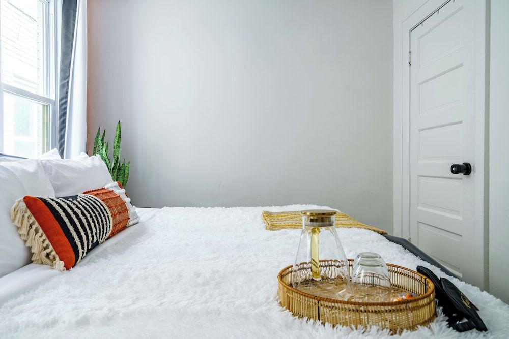 Jungle House Boutique Suites – Short North & Convention Center Jungle Nook 9