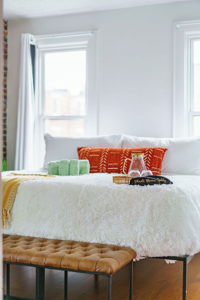 Jungle House Boutique Suites – Short North & Convention Center Bamboo Bungalow 9