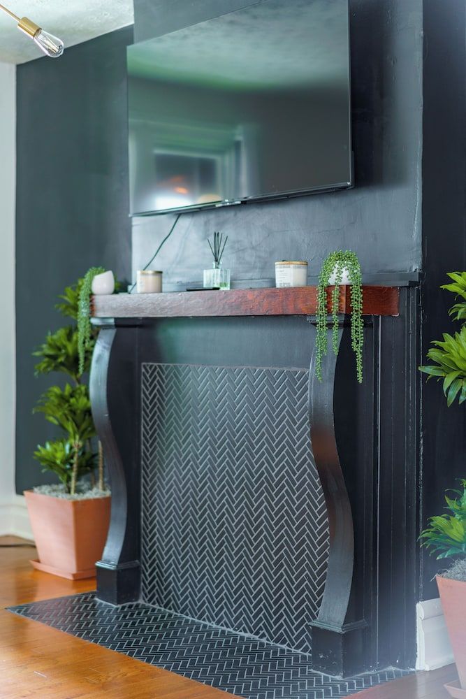 Jungle House Boutique Suites – Short North & Convention Center Bamboo Bungalow 26