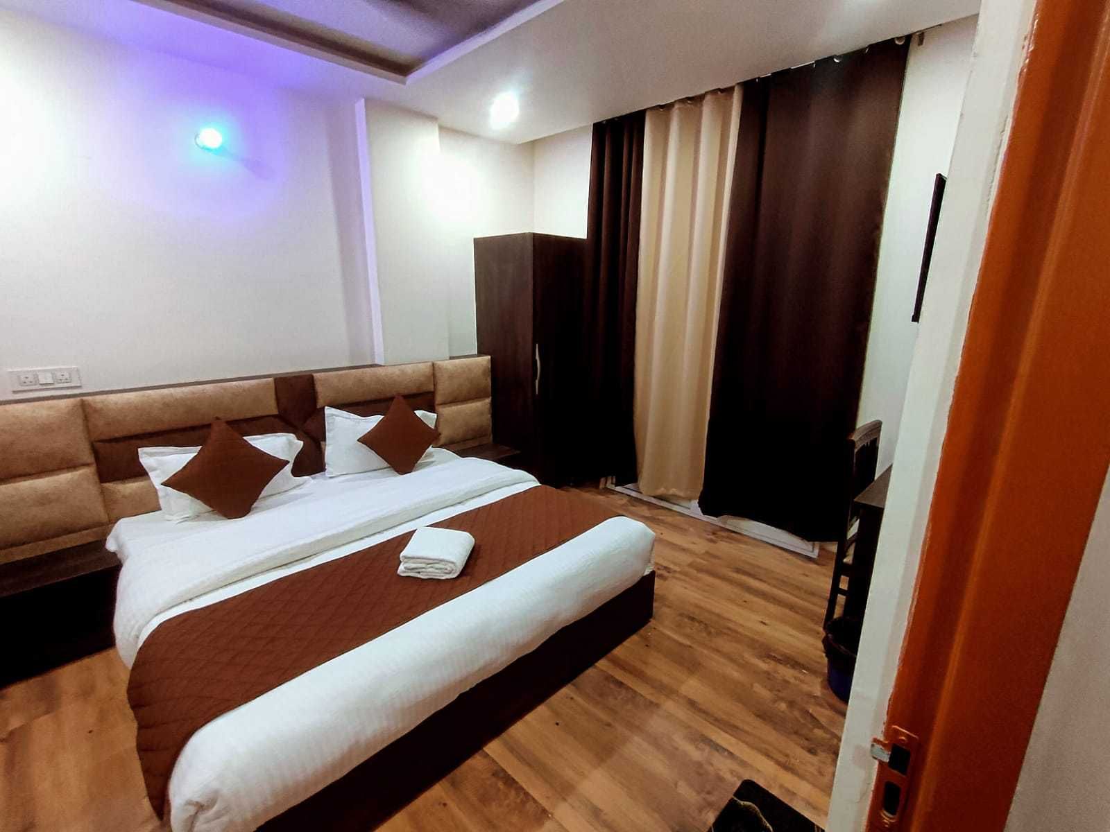 Hotel O by OYO Diamond Inn CLASSIC