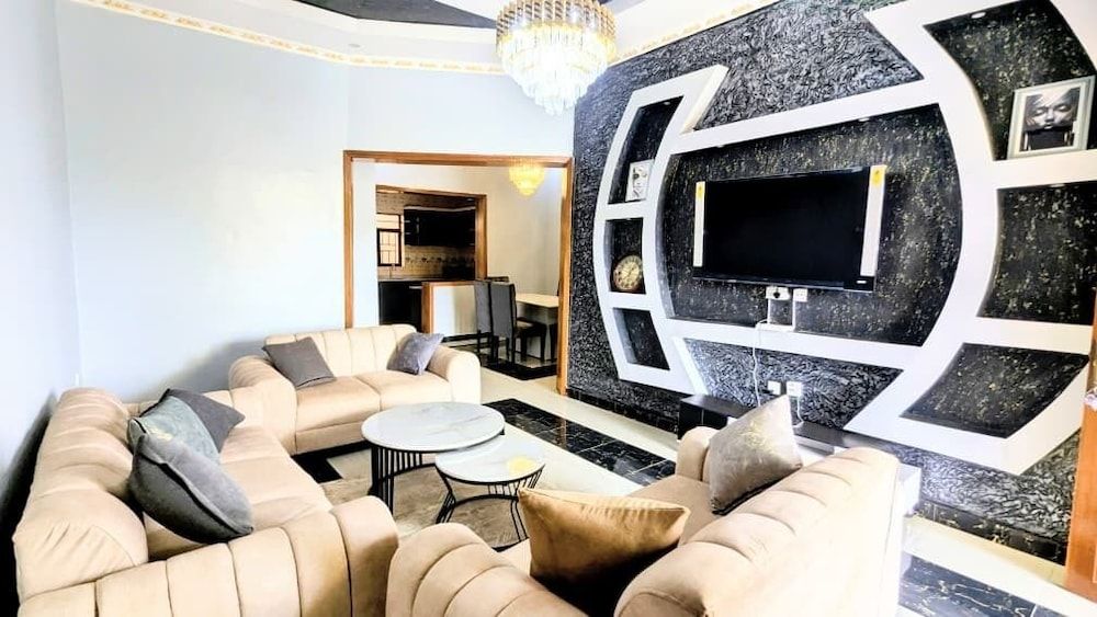 Silver Budget & Travel Accommodation Double or Twin Room, Balcony, City View 5