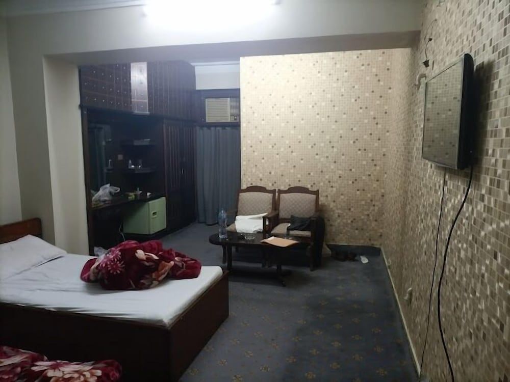 Hotel Qasr e Gul Deluxe Double Room 2