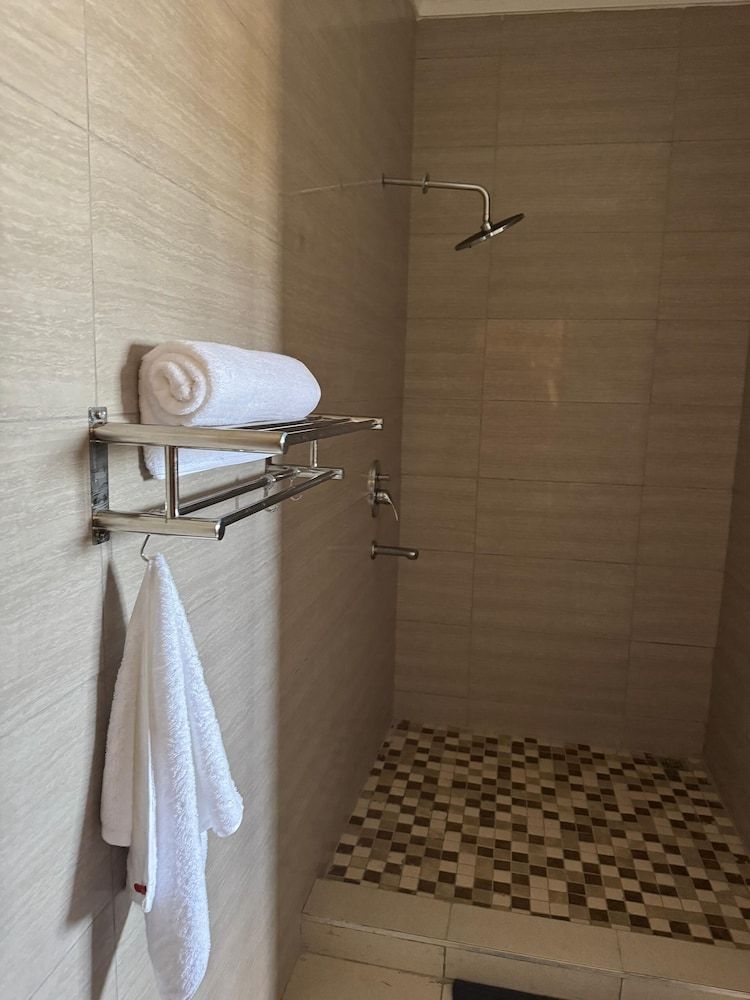 Eleganciana Lodges Ltd Executive Twin Room, 2 Double Beds, Garden View 2