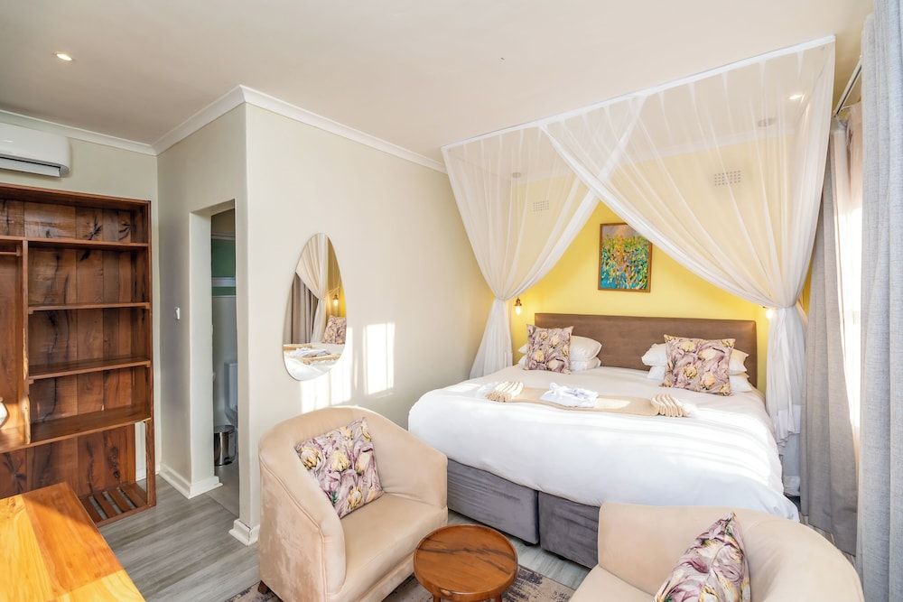 36 Alexander Guest House Deluxe Single Room 3