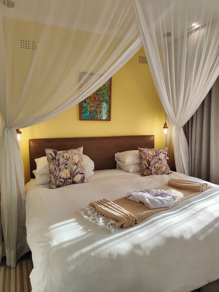36 Alexander Guest House Deluxe Single Room