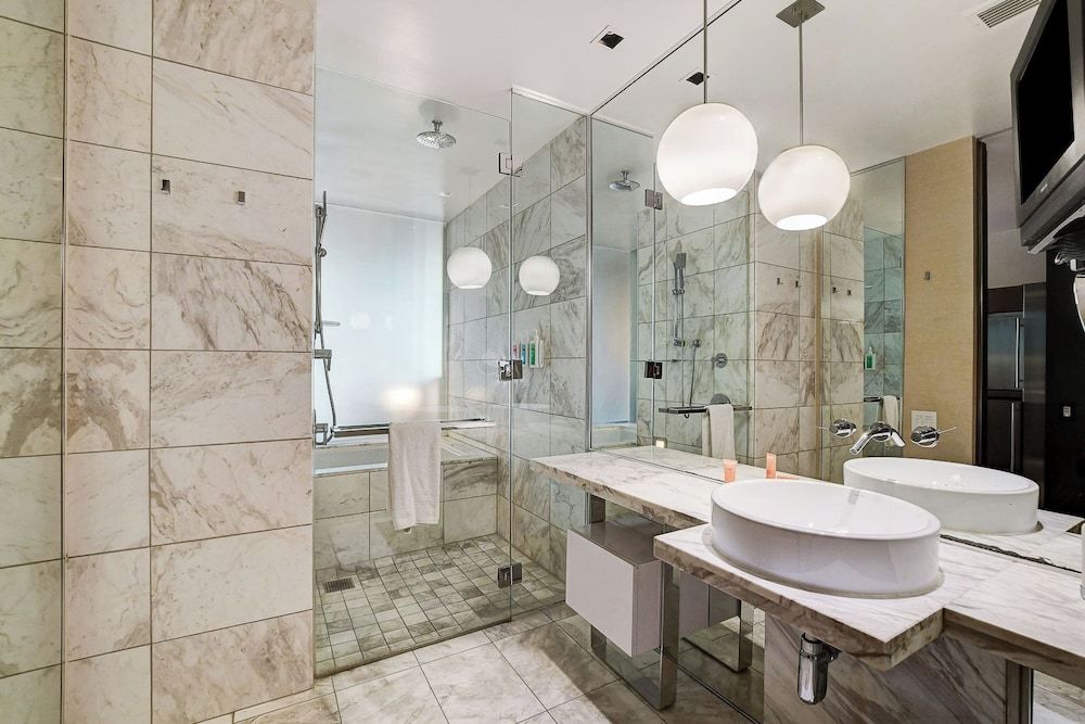 Palms Place - Strip View - High floor Deluxe Studio Suite, City View 15