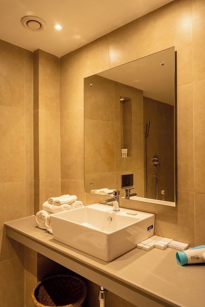 Nana Mountain Resort Mt. Annapurna View Deluxe Double or Twin Room with Mountain View 10