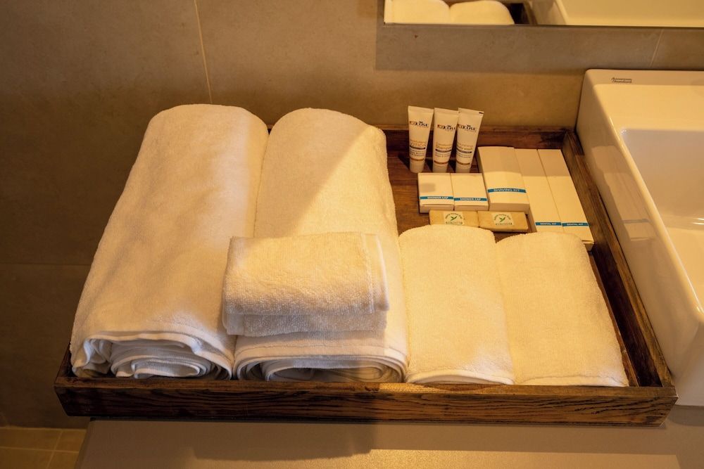 Nana Mountain Resort Mt. Annapurna View Deluxe Double or Twin Room with Mountain View 12