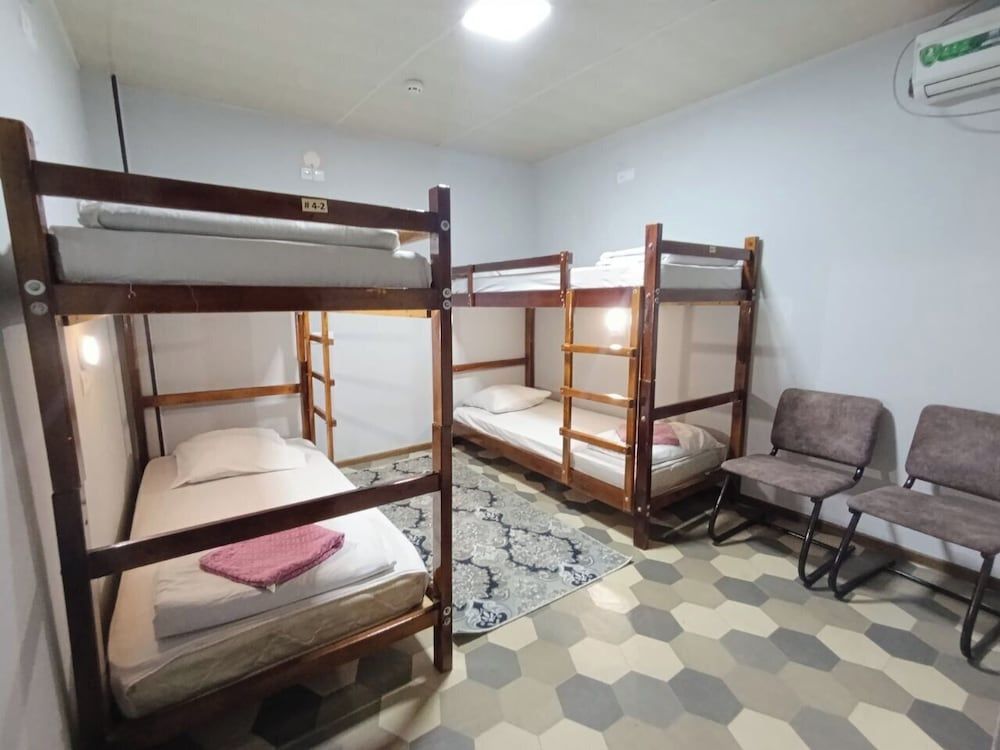 Caravan Hostel Classic Shared Dormitory, Women only, Non Smoking, Pets Not Allowed 2