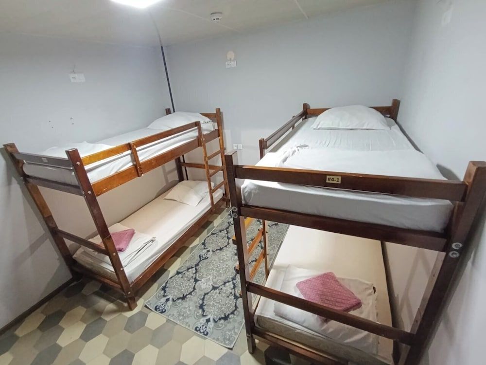 Caravan Hostel Classic Shared Dormitory, Women only, Non Smoking, Pets Not Allowed