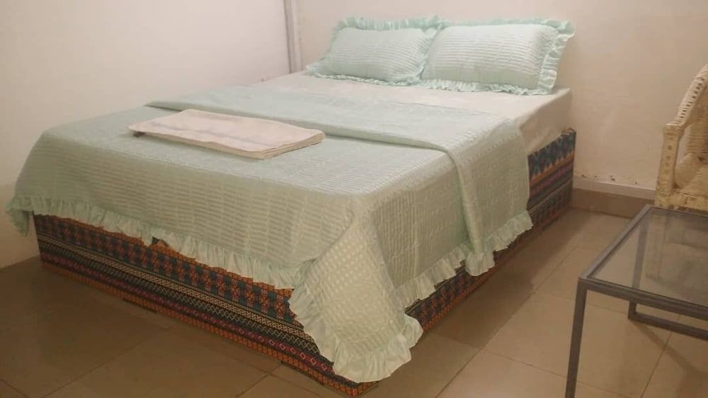 GreenPage Apartments Kiyovu Basic Apartment, Mountain View