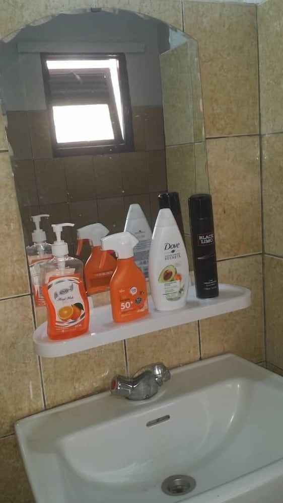 GreenPage Apartments Kiyovu Basic Apartment, Private Bathroom, Mountain View 4