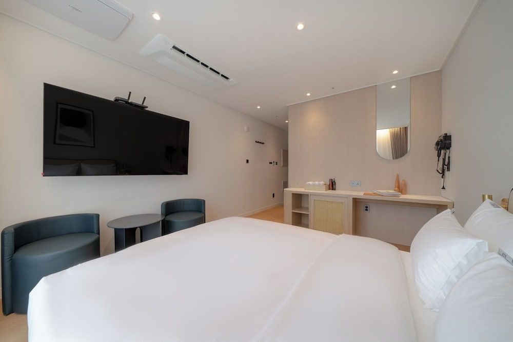 HAVENUE Double Room 8