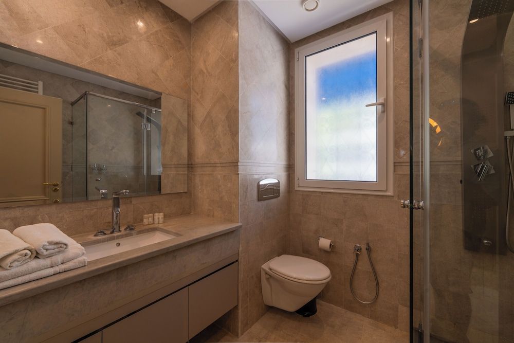 Dar Elyssa Deluxe Double Room, Pool View 3