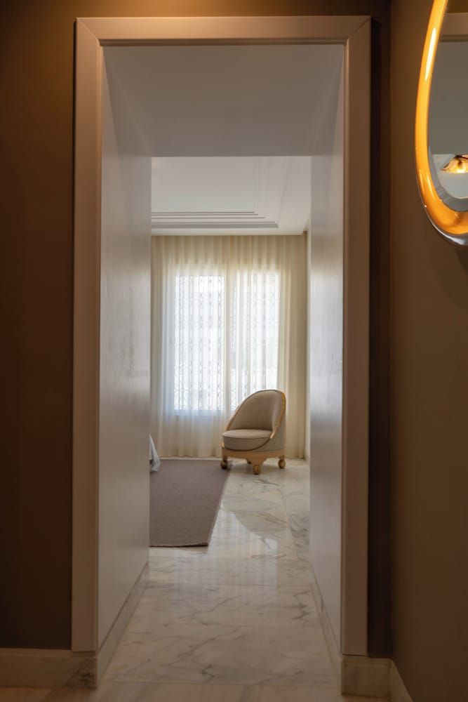 Dar Elyssa Deluxe Double Room, Pool View 4