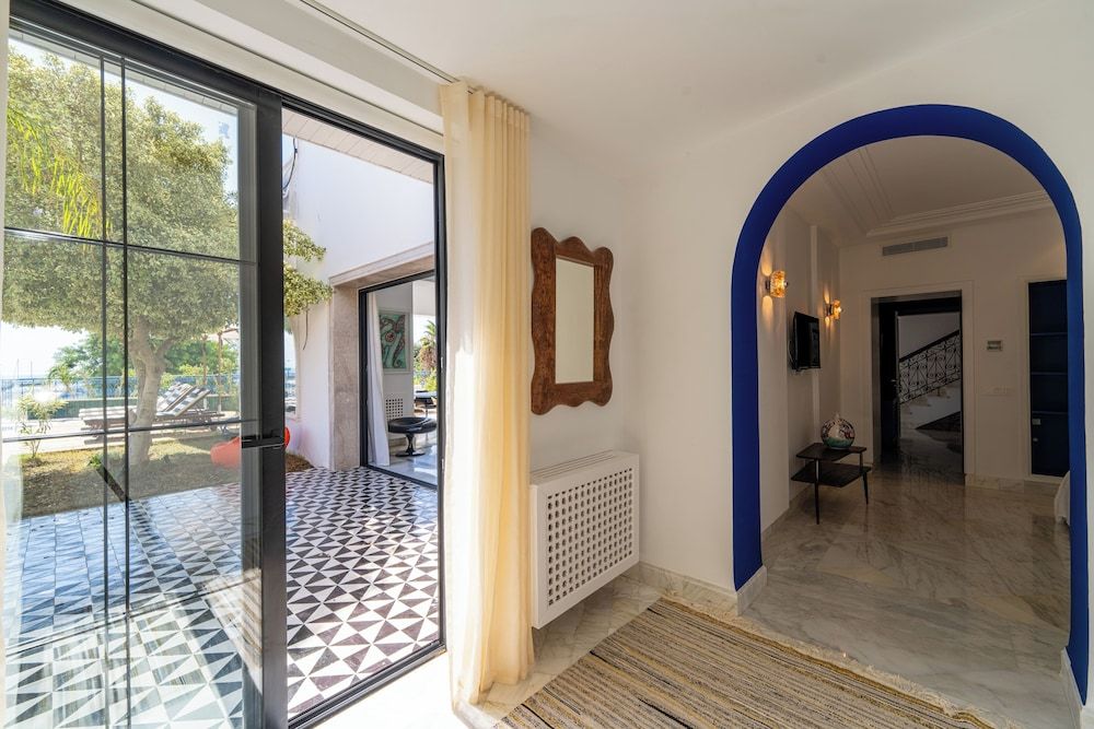 Dar Elyssa Luxury Double Room, Pool View, Garden Area 2