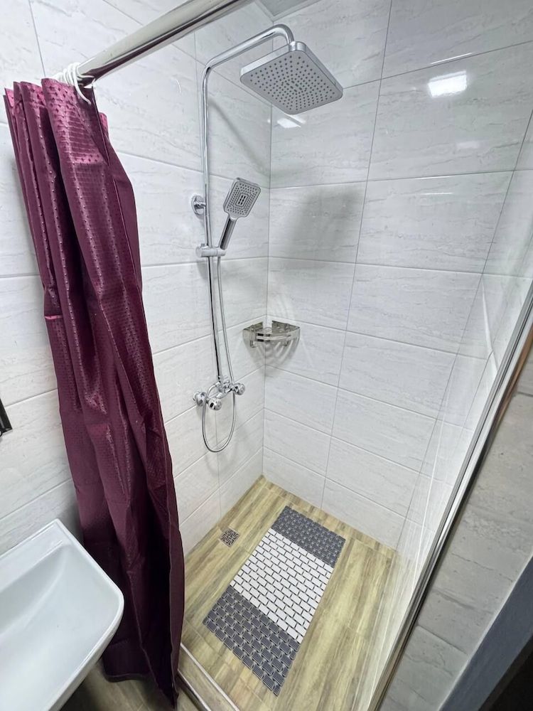 Generator Tashkent Hostel 8-Bed Male Room 6