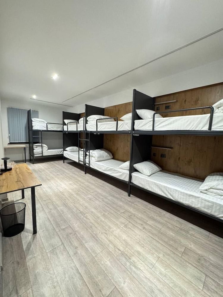 Generator Tashkent Hostel 8-Bed Male Room 4