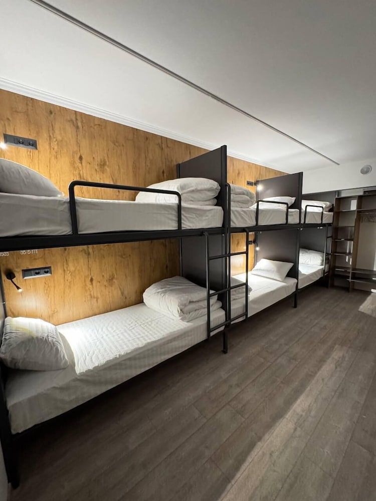 Generator Tashkent Hostel 6-Bed Female Room 4