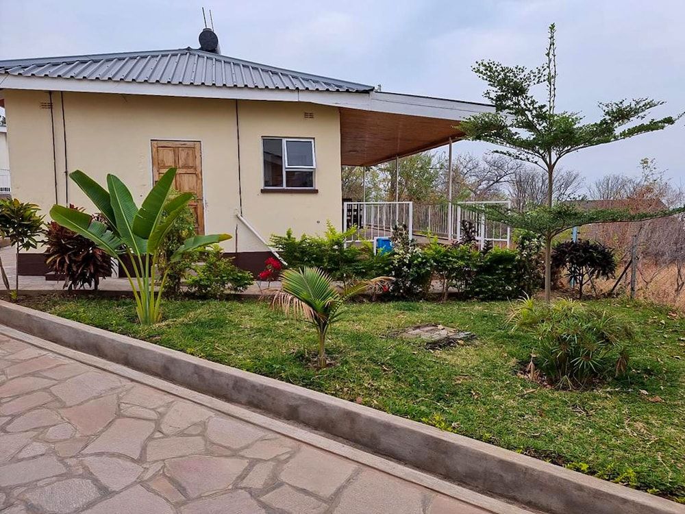 Sunset Lakeview Lodge