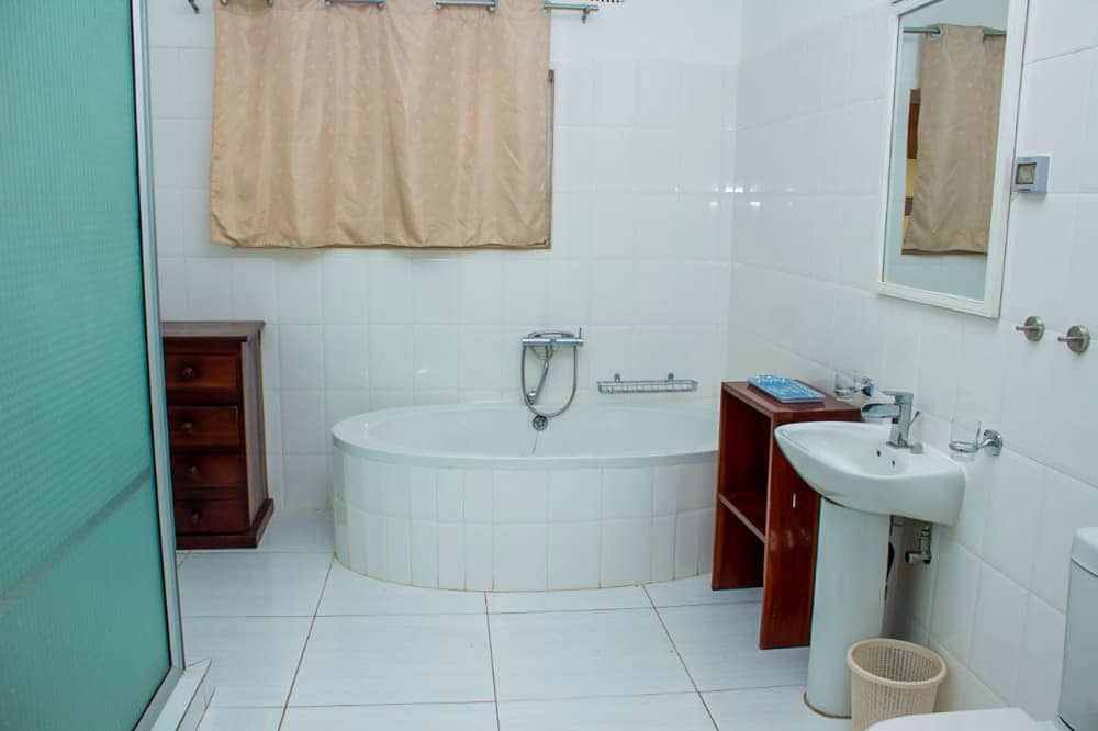 Sunset Lakeview Lodge Standard Room 21