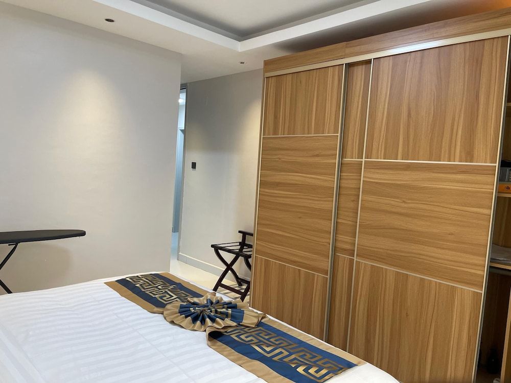 Step Apart Hotel Deluxe Studio Suite, Kitchenette, City View 7