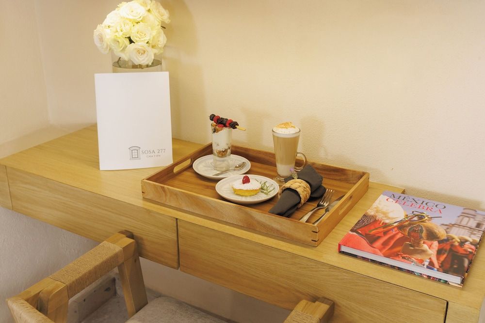 Orchid House Coyoacán Standard Room 5