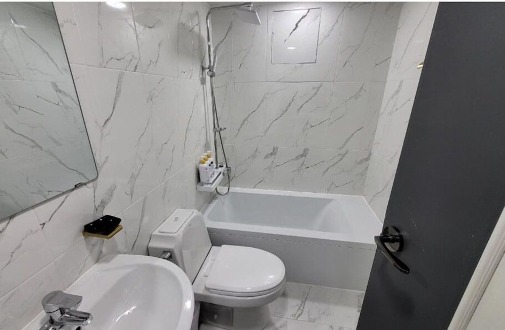 ON and OFF-Sungui Station Double Room, 1 Double Bed 10