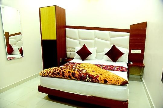 Hotel RD International Deluxe Room 3