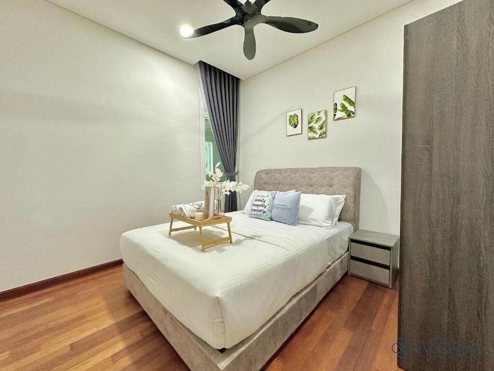 1 Medini Legoland by Stayrene Comfort Apartment, 2 Bedrooms, Balcony, Pool View 2