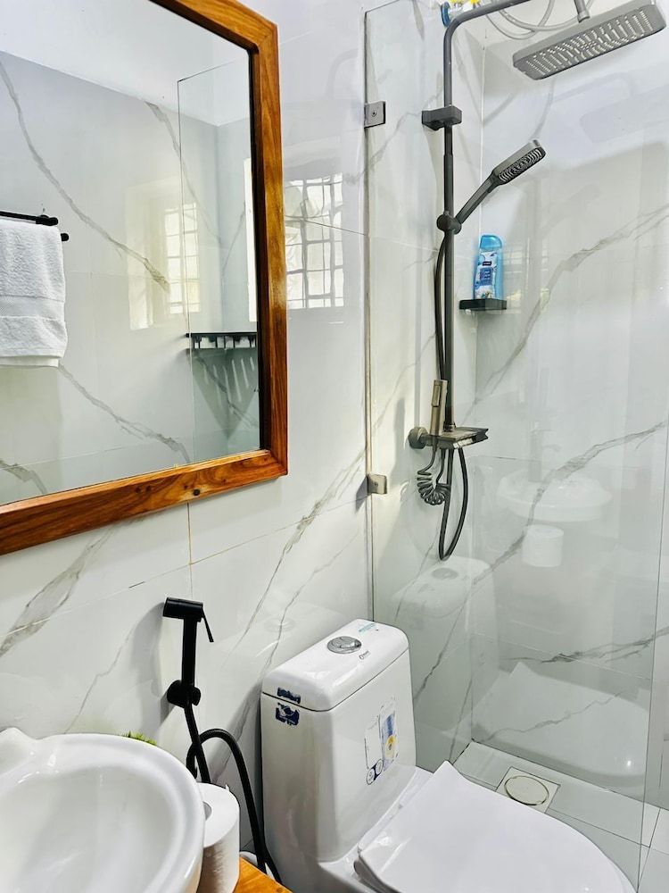 3 bedroom apartment Deluxe Apartment, City View 17