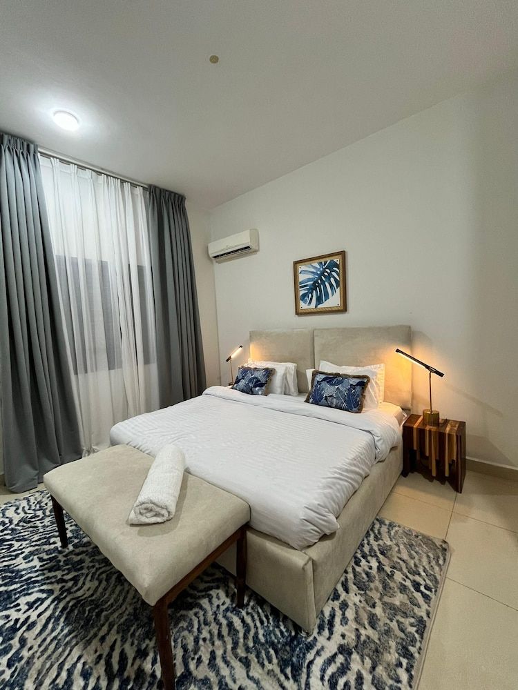3 bedroom apartment Classic Double Room, City View 6