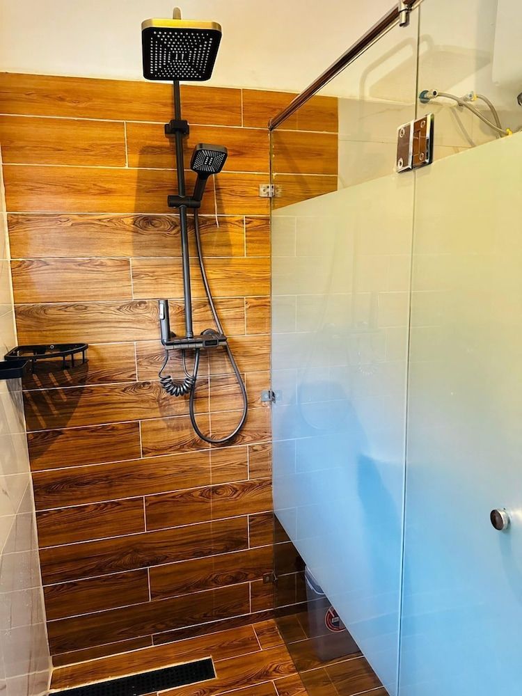 3 bedroom apartment Deluxe Apartment, City View 16