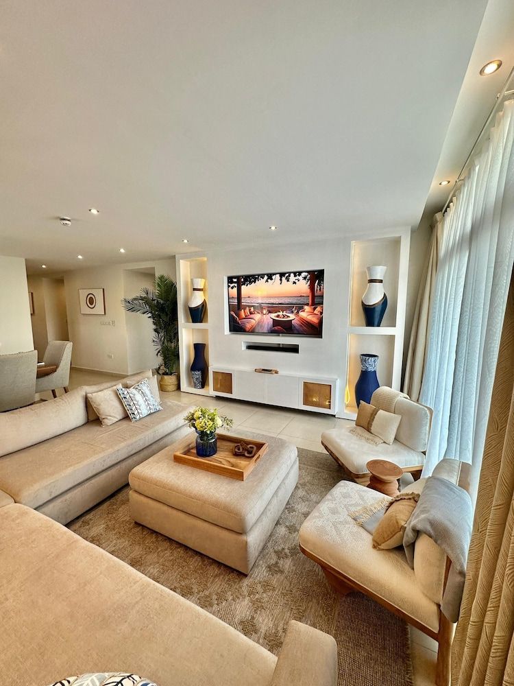 3 bedroom apartment Classic Double Room, City View 17