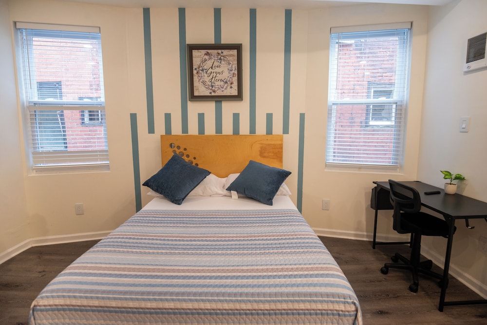Diamond Suites Philadelphia Center Junior Studio