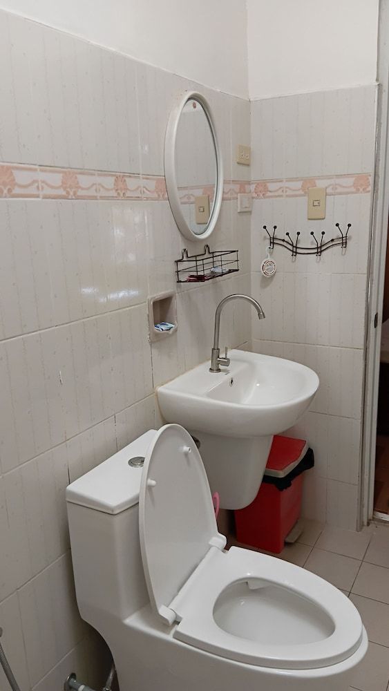 Jovick Homestay Family Quadruple Room, Garden View 10