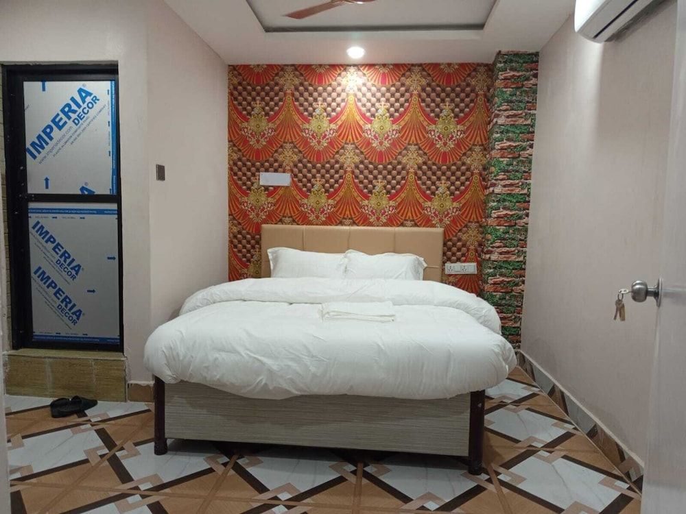 HOTEL DEV INN Double Room, City View 2