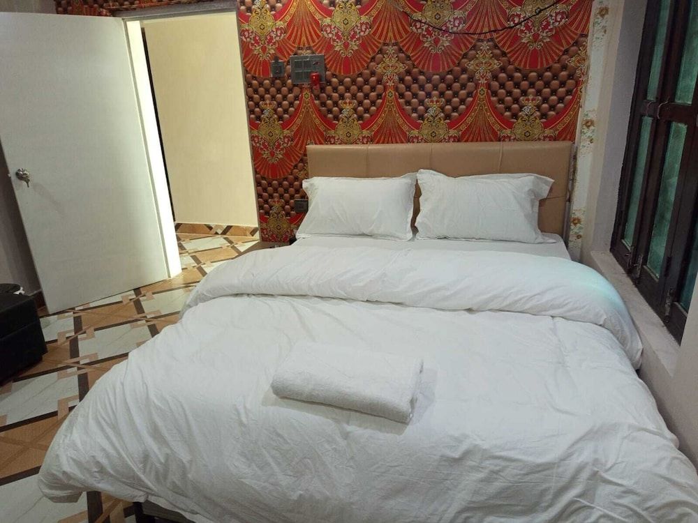 HOTEL DEV INN Double Room, City View 3