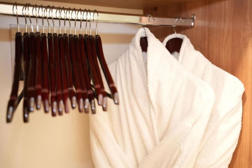 Moonlight Apartments Tirana Deluxe Double Room, City View 4