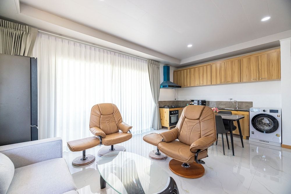 Tongtong Garden Holiday Hotel Family Triple Room, Balcony, Resort View 8