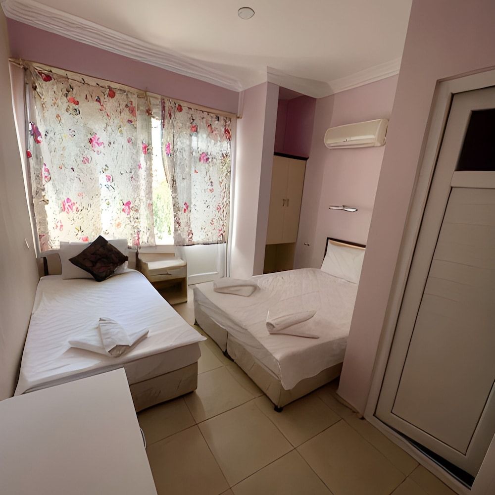 Beachway Hotel Side Standard Room 5