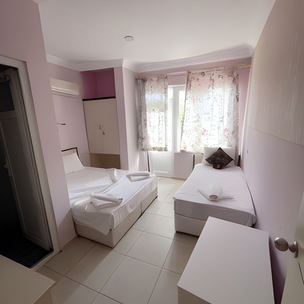 Beachway Hotel Side Standard Room 3