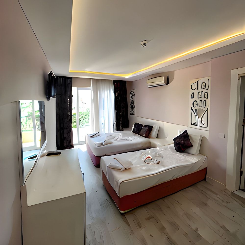 Beachway Hotel Side Deluxe Room with Partially Sea View