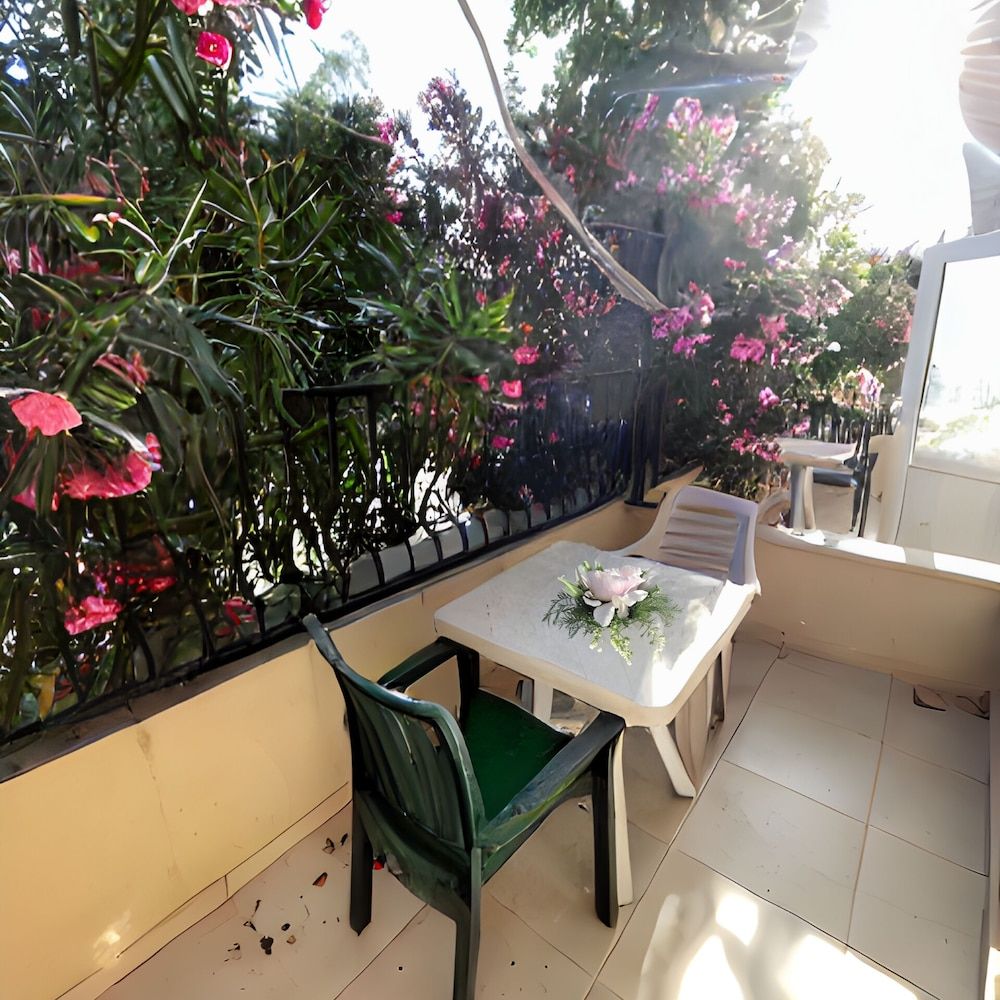 Beachway Hotel Side Economy Room 6