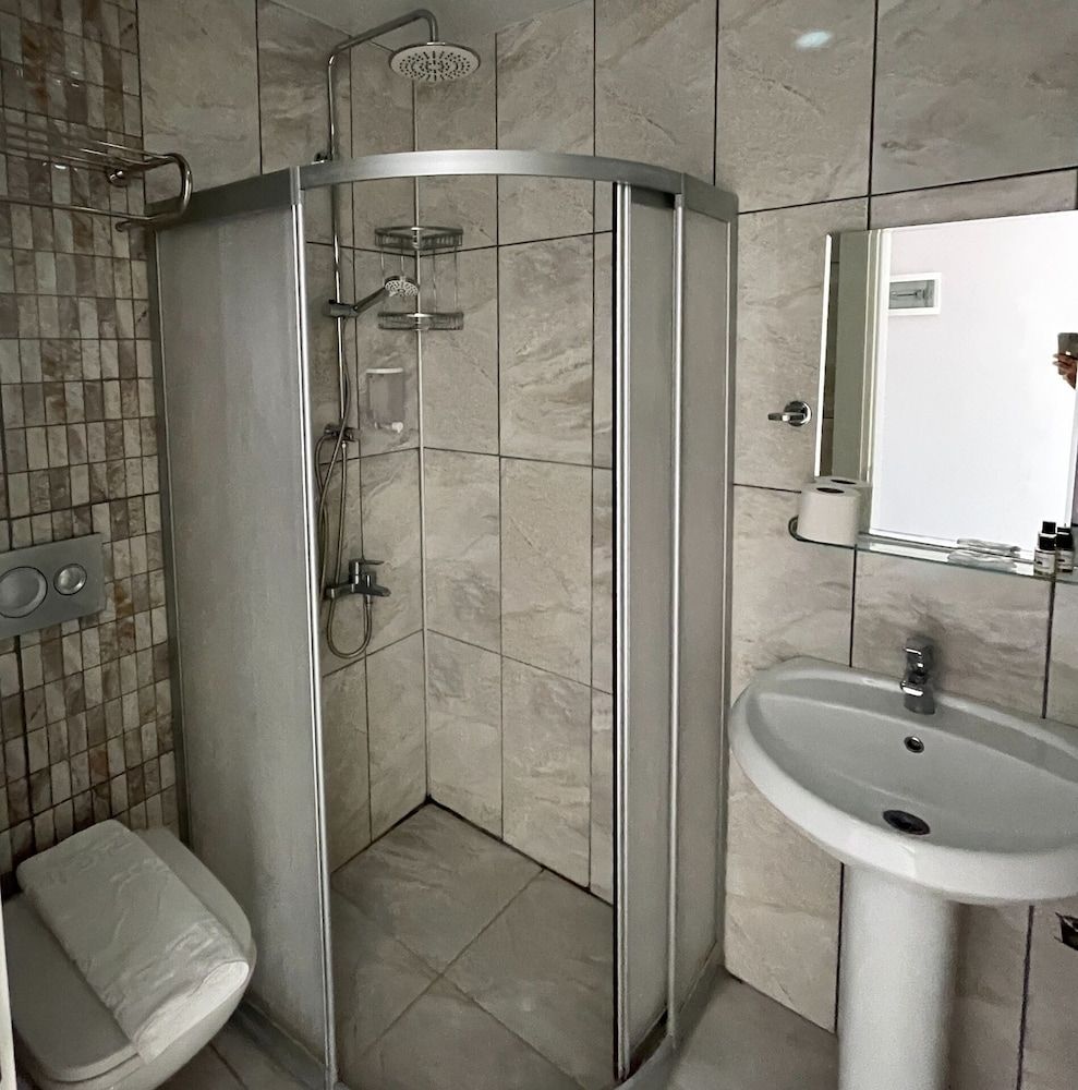 Beachway Hotel Side Standard Room 8