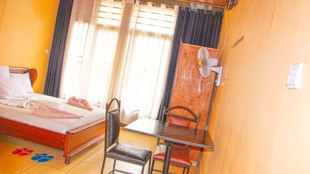 Hirwa Avenir Comfort Double Room, Patio, City View 7