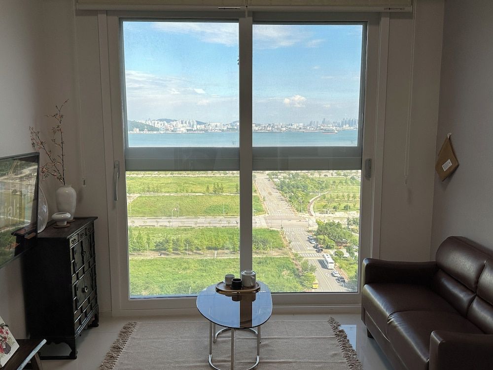 Grape Residence Hotel Superior Double Room, Ocean View 2